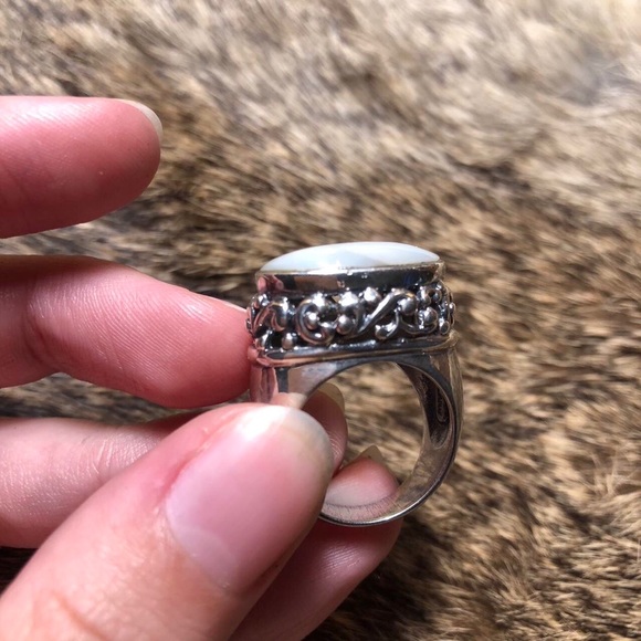 Vintage sterling silver mother of pearl ring - Picture 5 of 5